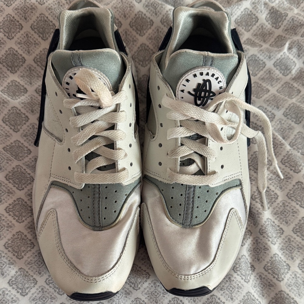 Women’s  Cream and teal  Sneakers